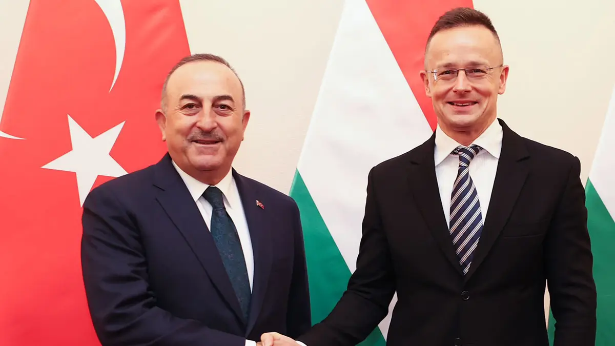 Çavuşoğlu, macaristan dışişleri bakanı ile görüştü