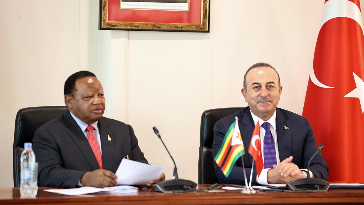 Çavuşoğlu, Zimbabve Dışişleri Bakanı ile görüştü