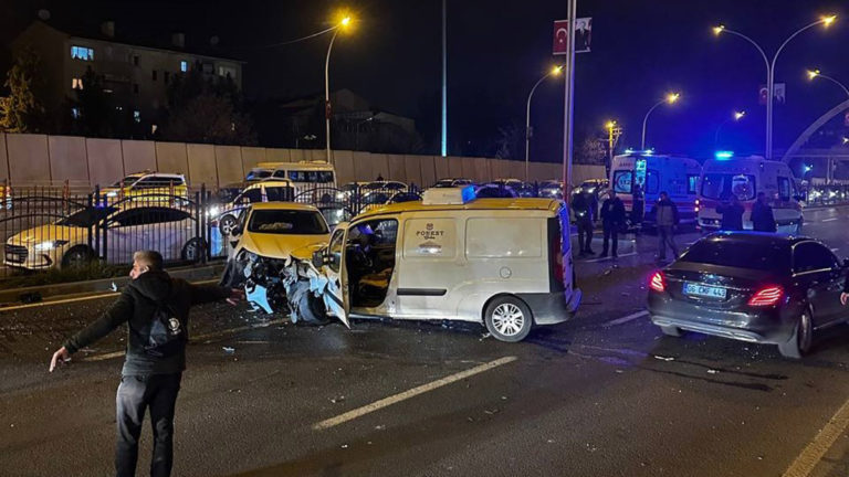 Diyarbakır’da kaza: 1 polis şehit, 5 yaralı