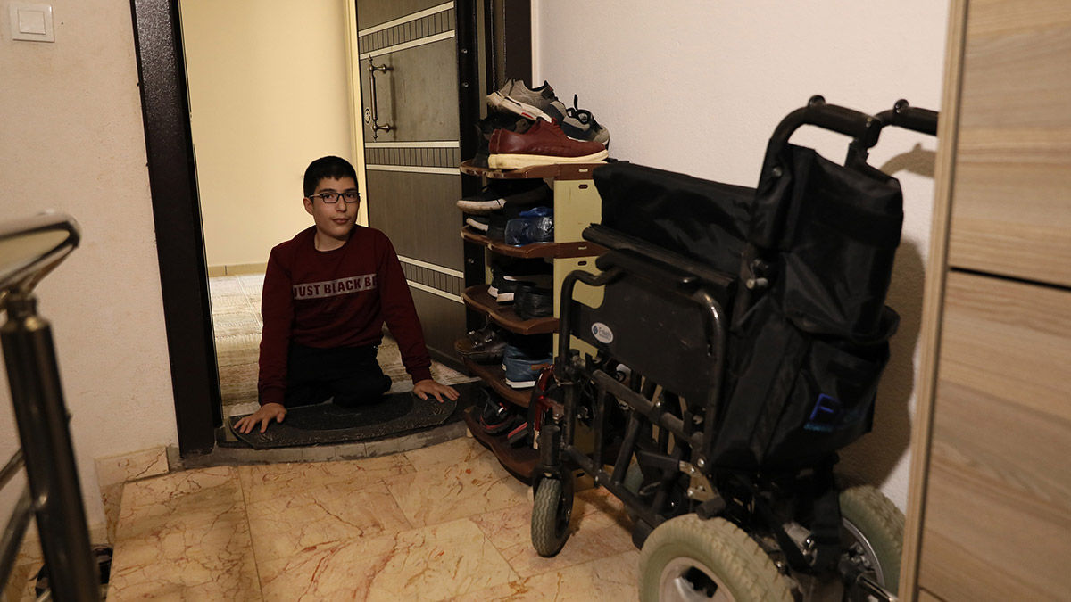 Engelli İbrahim'in sandalyesinin aküsü çalındı