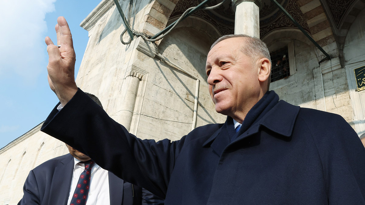 Erdoğan, Yeni Camii'nin ibadete açılışına katıldı