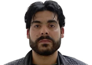 Eşini bıçakla öldüren koca tutuklandı