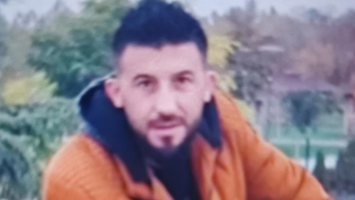 Evinin önünde silahlı saldırıya uğrayan adam öldü