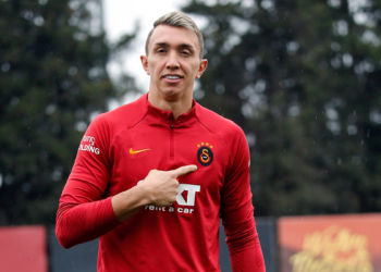 Fernando Muslera: Oynamaya devam edeceğim