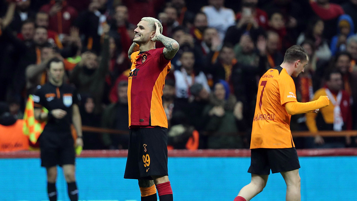 Galatasaray'da transfer gündemi ısınıyor