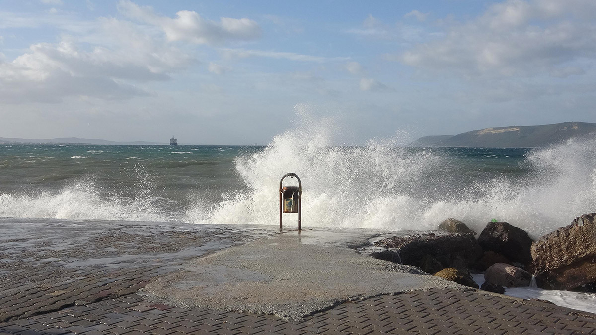 Gökçeada ve Bozcaada feribot seferleri iptal