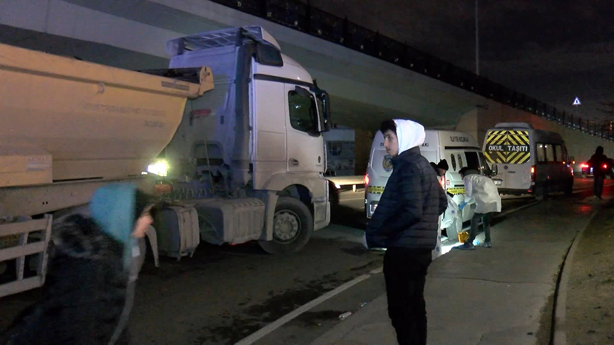 Hafriyat kamyonunun çarptığı kadın öldü