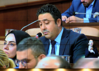 İBB Meclisi'nde 'Haysiyet Duvarı' tartışması