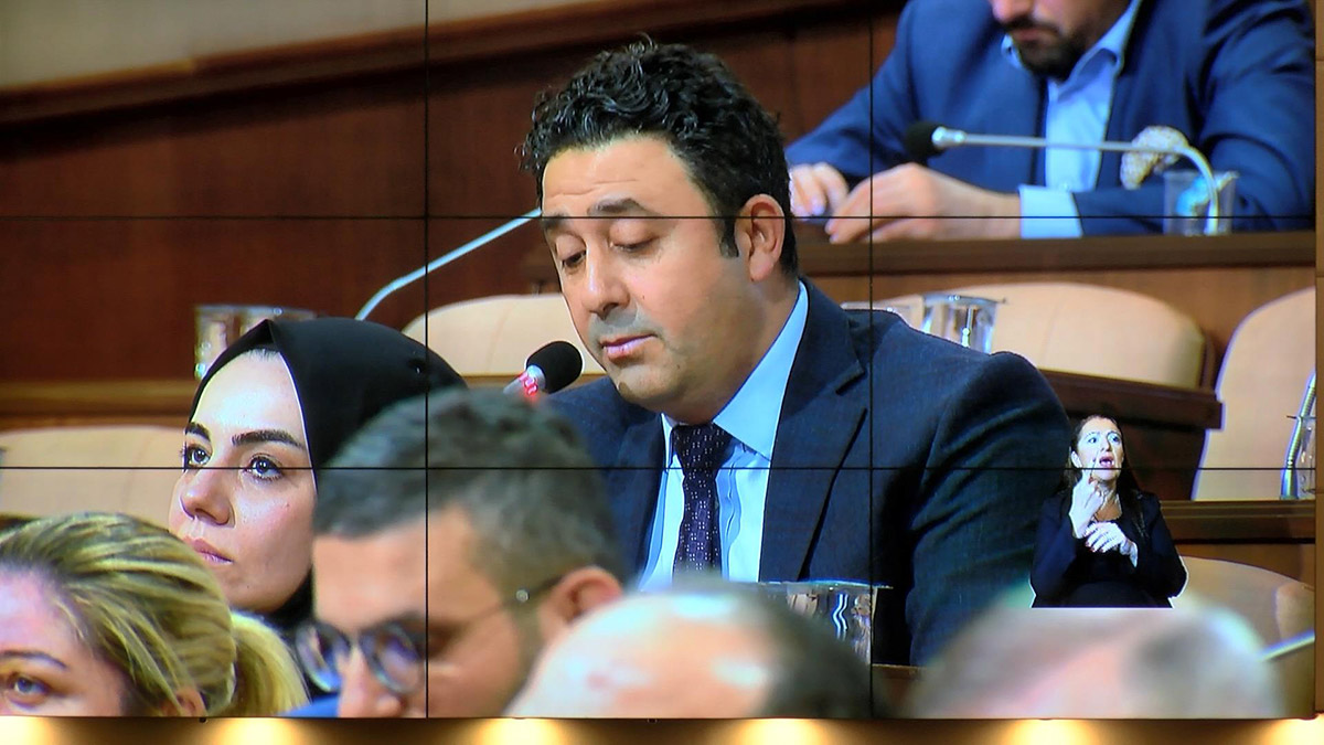 İBB Meclisi'nde 'Haysiyet Duvarı' tartışması