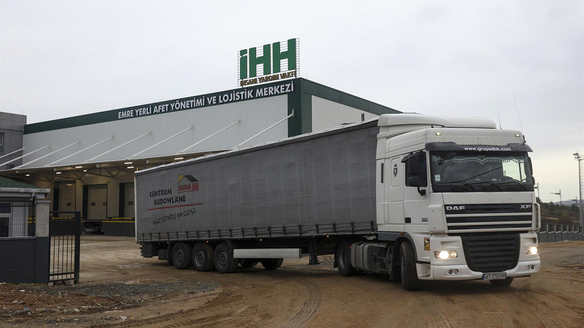 İHH'dan Ukrayna’ya mobil aşevi