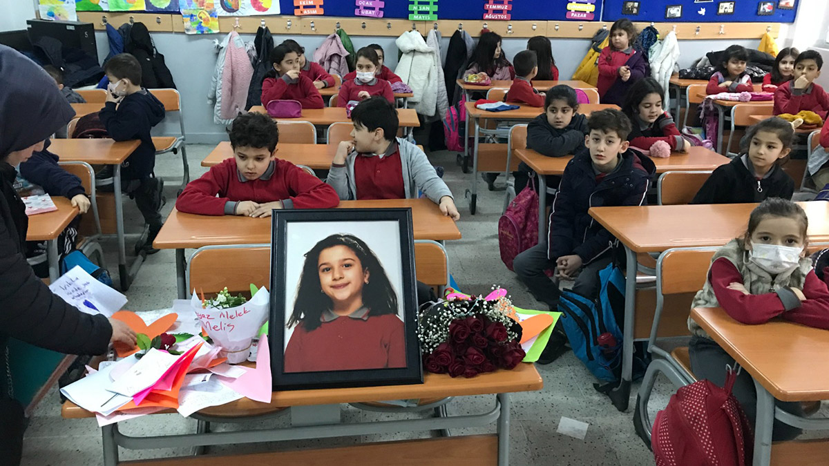 İğne sonrası fenalaşıp ölen Melis’in sınıfında hüzün