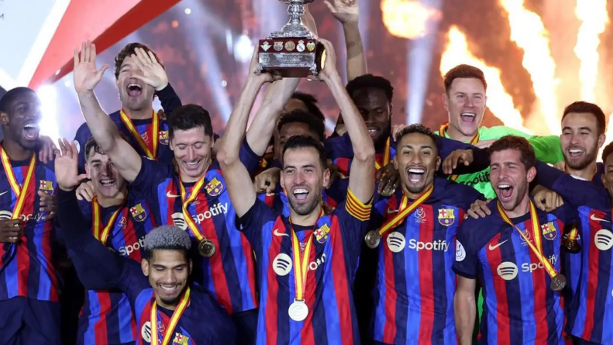 İspanya süper kupa'da şampiyon barcelona