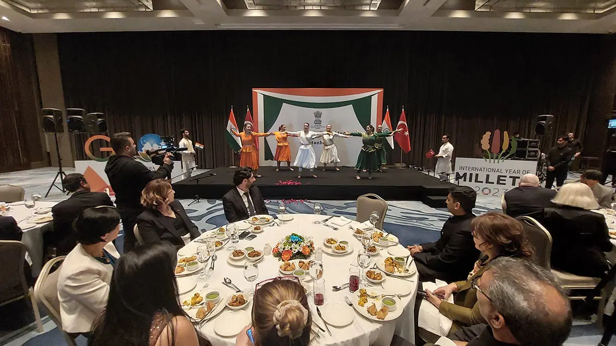 Istanbulda hindistan cumhuriyet bayrami kutlandis - yerel haberler - haberton