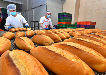 İzmir'de Halk Ekmek'in fiyatı 4 TL oldu