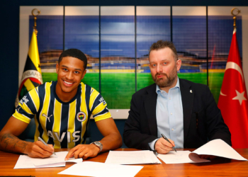 Jayden Oosterwolde resmen Fenerbahçe'de