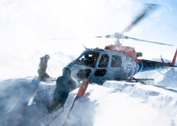 Kaçkarlarda heliski 16 İsviçreli sporcuyla başladı
