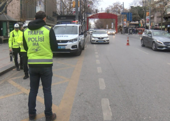 Kadıköy’de drone destekli trafik denetimi