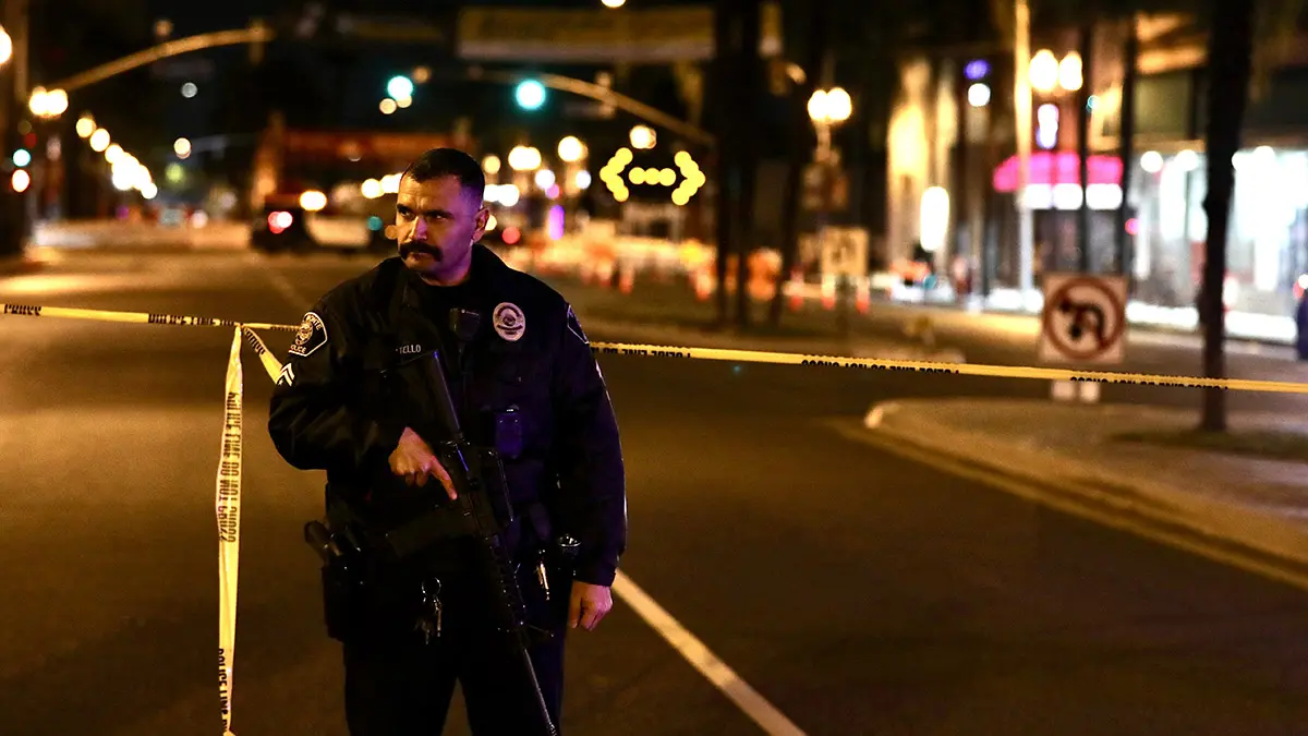 Kaliforniya'da silahlı saldırgan intihar etti