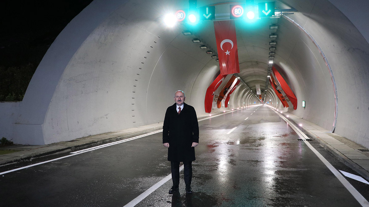 Karaismailoğlu, Honaz Tünelinde inceleme yaptı