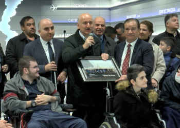 Karaismailoğlu engellilerle Kağıthane metrosunu gezdi