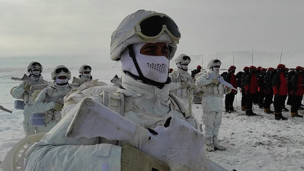 Kars'ta eksi 17 derecede 'Kış Tatbikatı-2023'