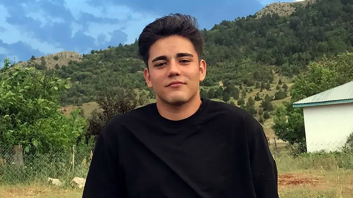 Liselilerin kavgasında Mustafa bıçaklanarak öldürüldü