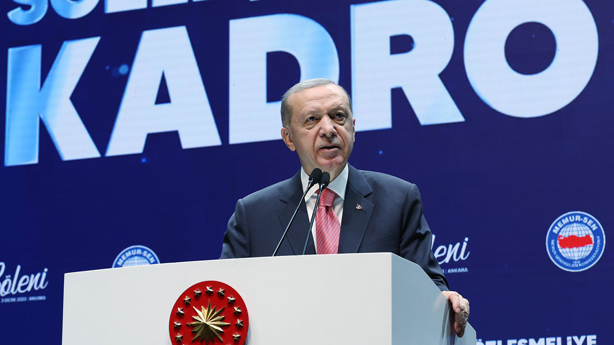 Memur ve emeklilerin maaş zammı yüzde 25