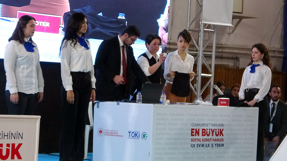 Muğla'da sosyal konut kura çekimi başladı