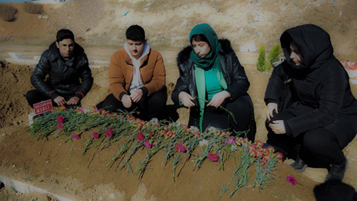 Öğrenciler, engelli Zühal’in mezarını ziyaret etti