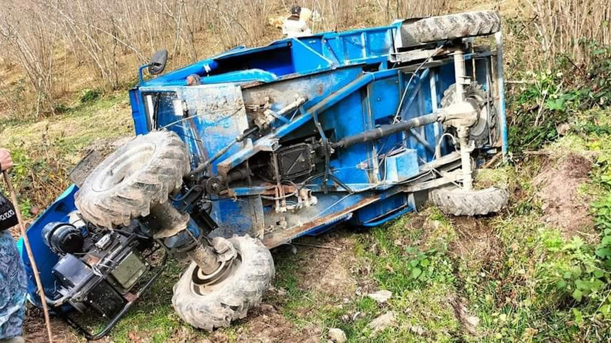 Ordu'da patpat devrildi; sürücü öldü