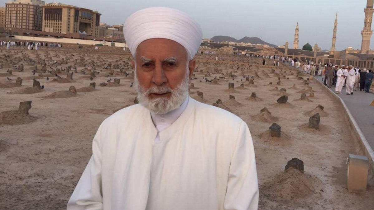 Otomobilin çarptığı emekli imam öldü