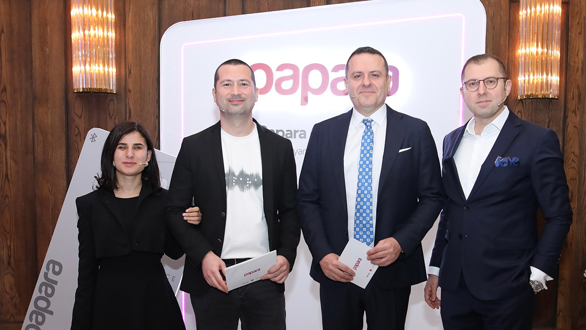 Papara'dan görme engelliler için ‘Voice Card’