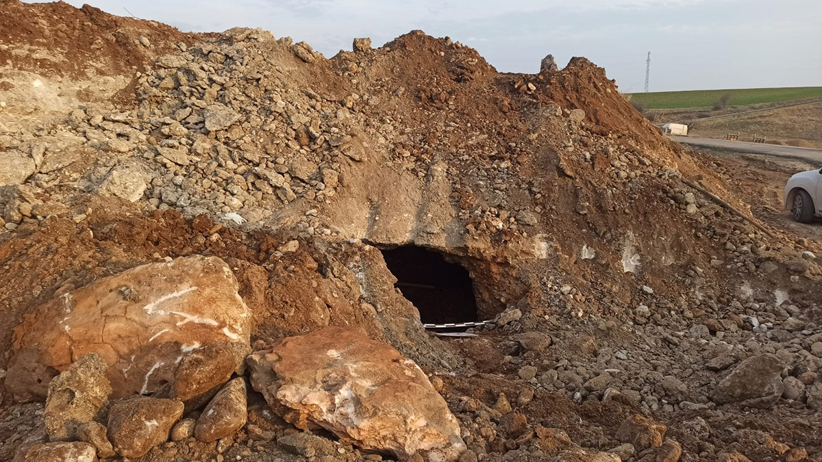 Roma dönemine ait oda mezarları bulundu