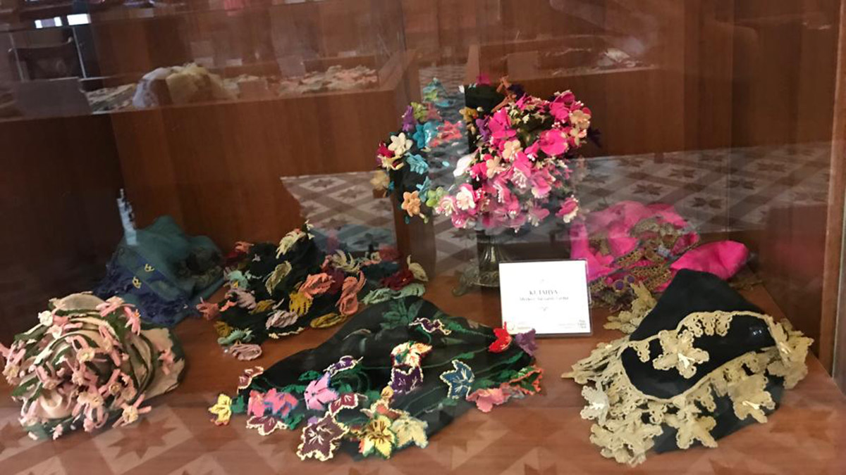 Şadiye doktorun iğne oyalı yazmaları sergiye çıktı