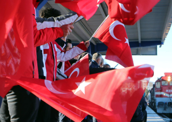 Sarıkamış'a giden Doğu Ekspresi treni Erzurum'da