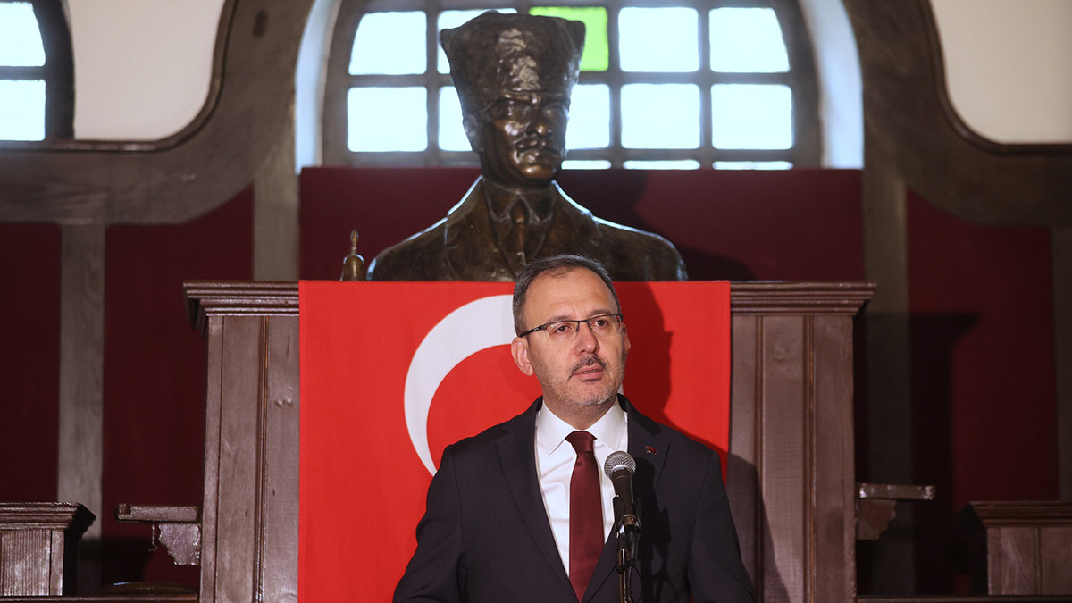 Spor diplomasisine ayrı önem veriyoruz