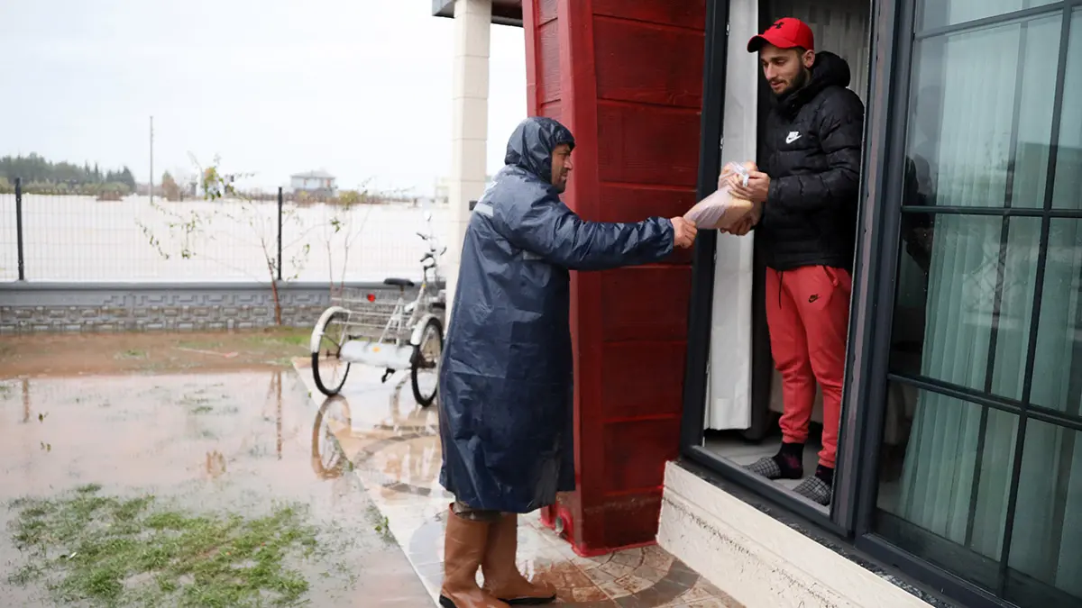 Su basan evlere is makinesiyle ekmek servisia - öne çıkan - haberton