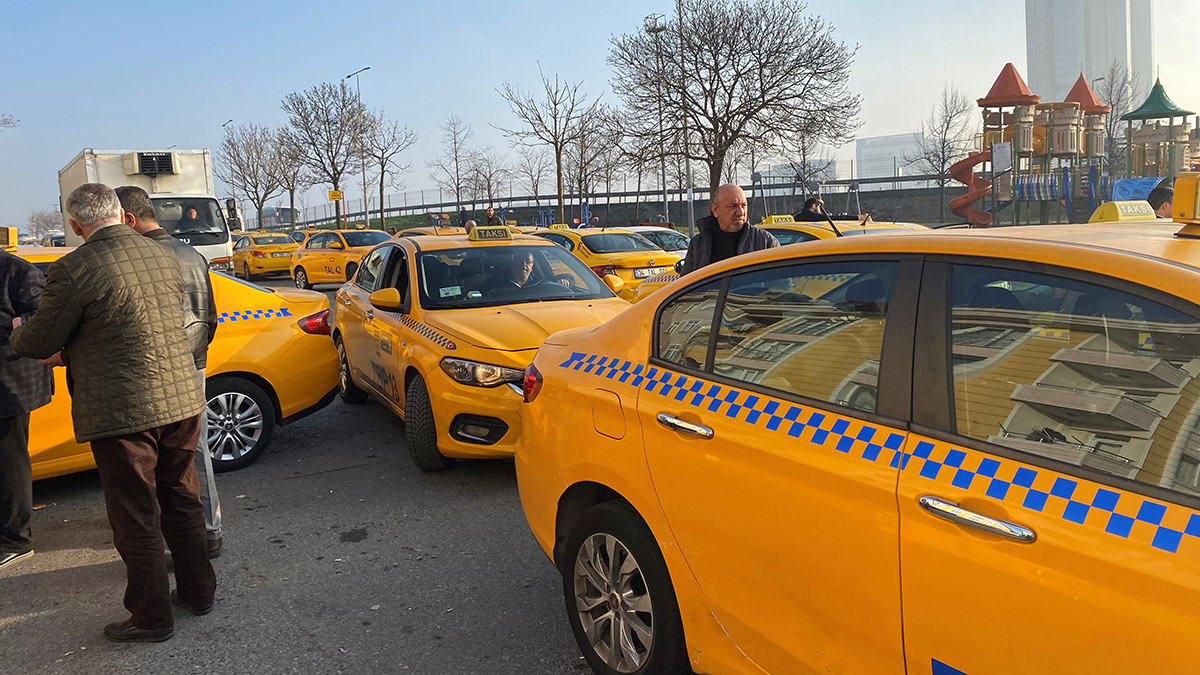 Taksimetre ayarı için kuyruk oluştu