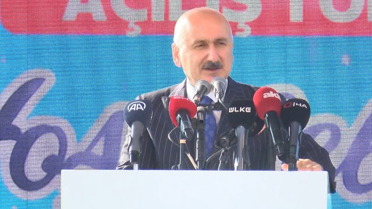 Tatil planı yapacaklarına keşke metro planı yapsalar