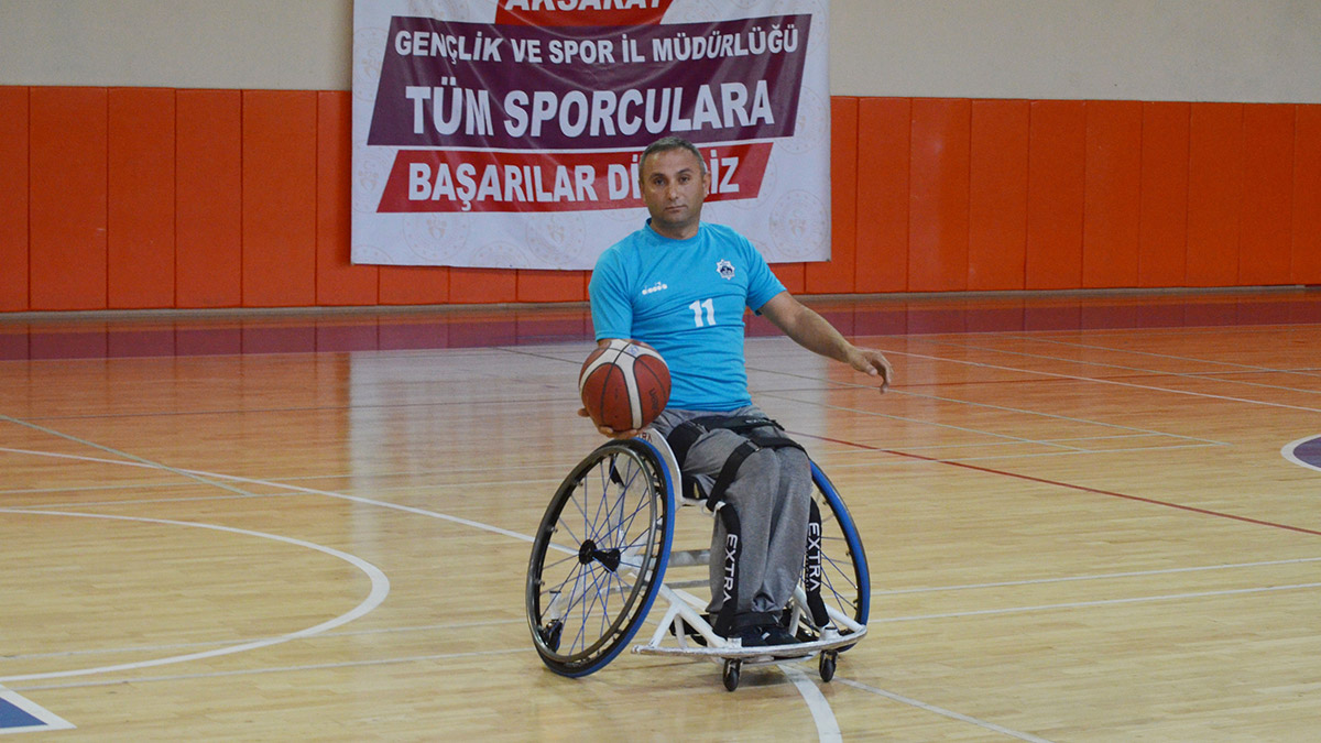Trafik kazası sonrası basketbol ile hayata sarıldı