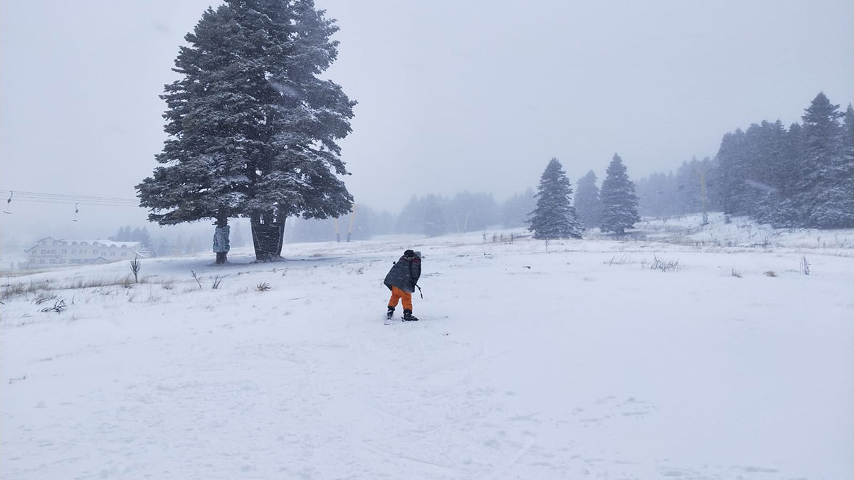 Uludağ'da kar yağışı başladı