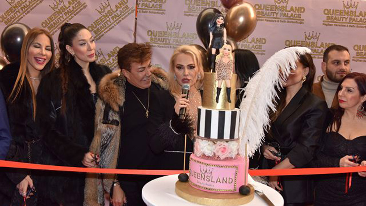 Ünlü isimler güzellik merkezi açılışında buluştu