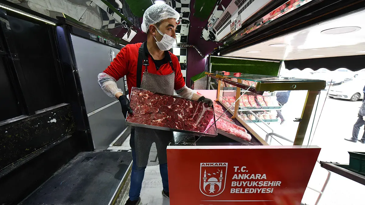 Başkent mobil marketlerde kırmızı et satışı başlıyor
