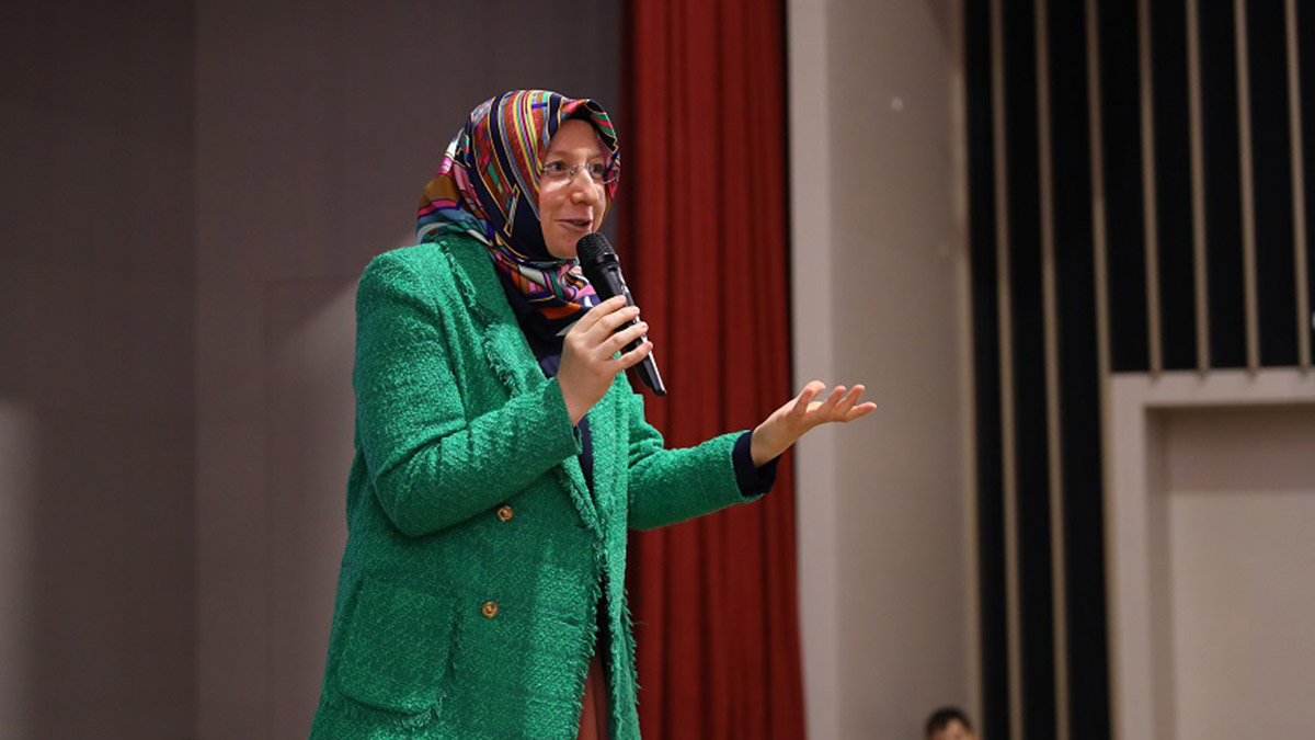 Yazar Merve Gülcemal, Aile Söyleşileri'nde konuştu