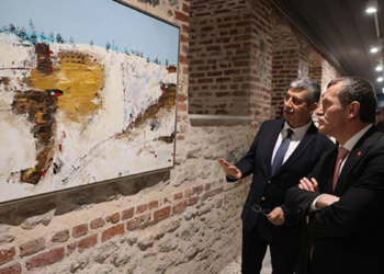 Yeldeğirmenlerine Karşı sergisi ziyarete açıldı