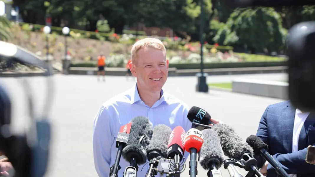 Yeni Zelanda'da tek başbakan adayı Chris Hipkins