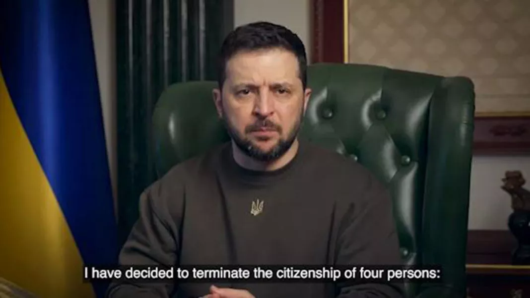 Zelenski, 4 kişiyi Ukrayna vatandaşlığından çıkardı