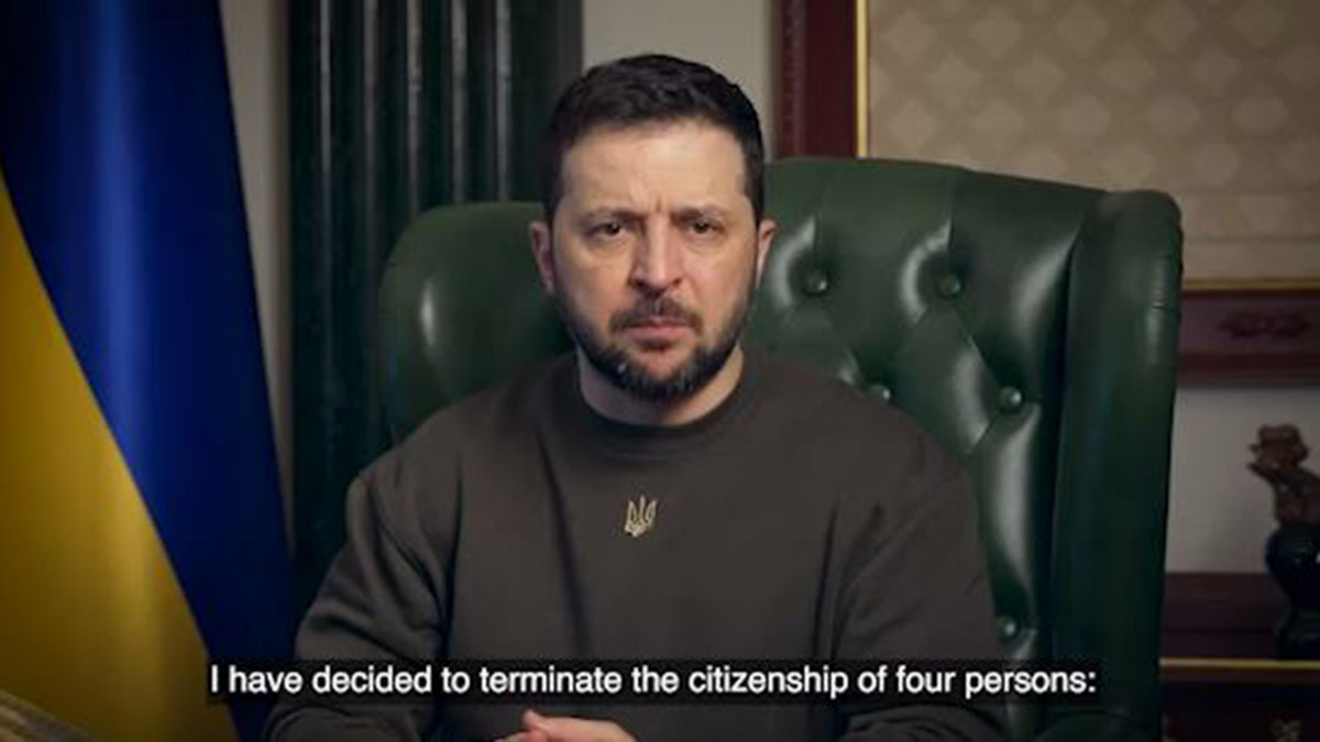 Zelenski, 4 kişiyi Ukrayna vatandaşlığından çıkardı