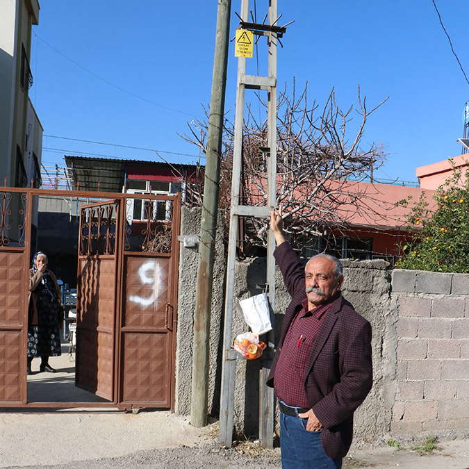 İnternet dağıtım kutusu çalınan mahalleli mağdur oldu