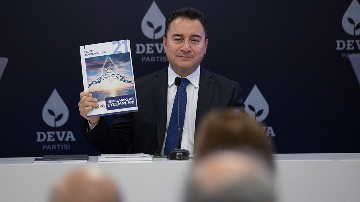 Hedefimiz tam demokrasi